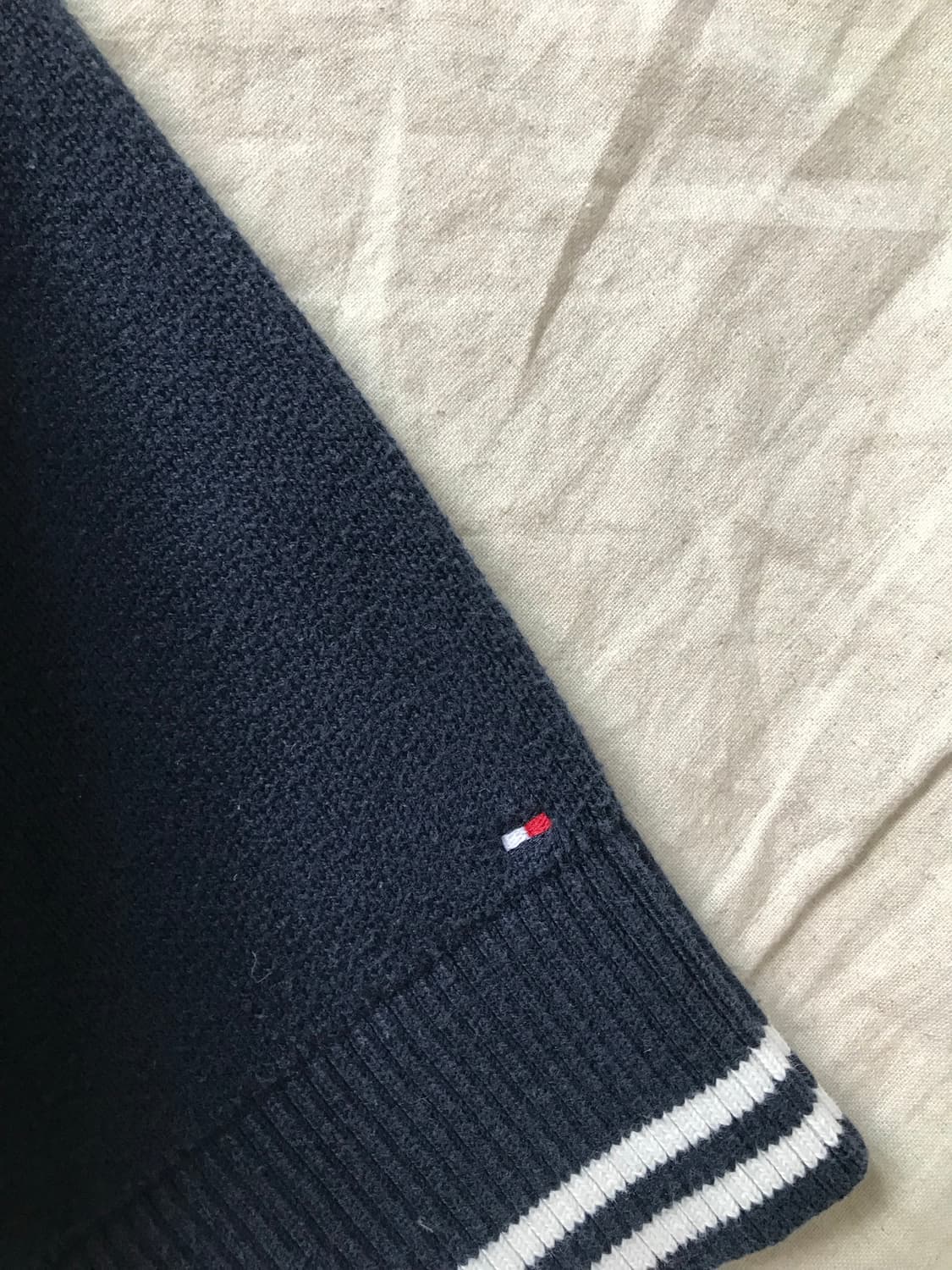 타미힐피거 올드스쿨 중앙 자수로고 네이비 니트 상품이미지8