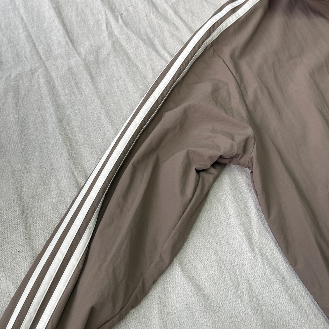 아디다스 우븐 트레이스브라운 바람막이 M 상품이미지4