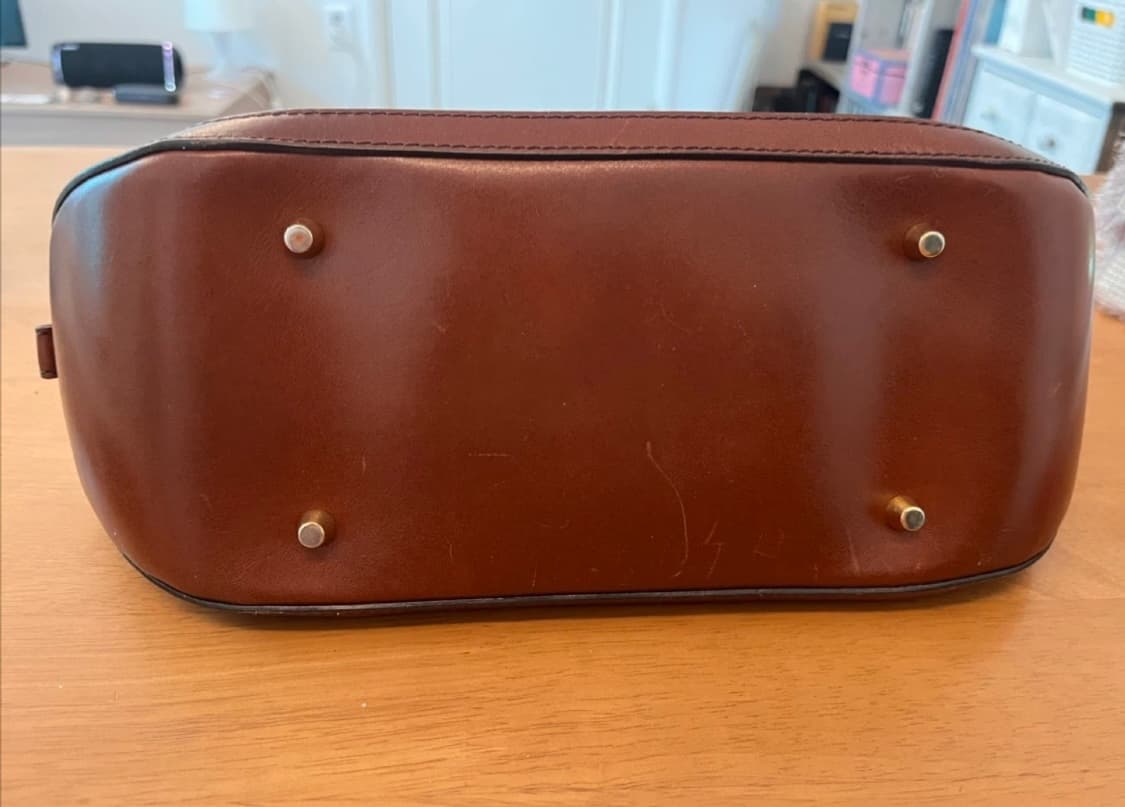 Burberry 버버리 클래식 체크 볼링백 상품이미지5