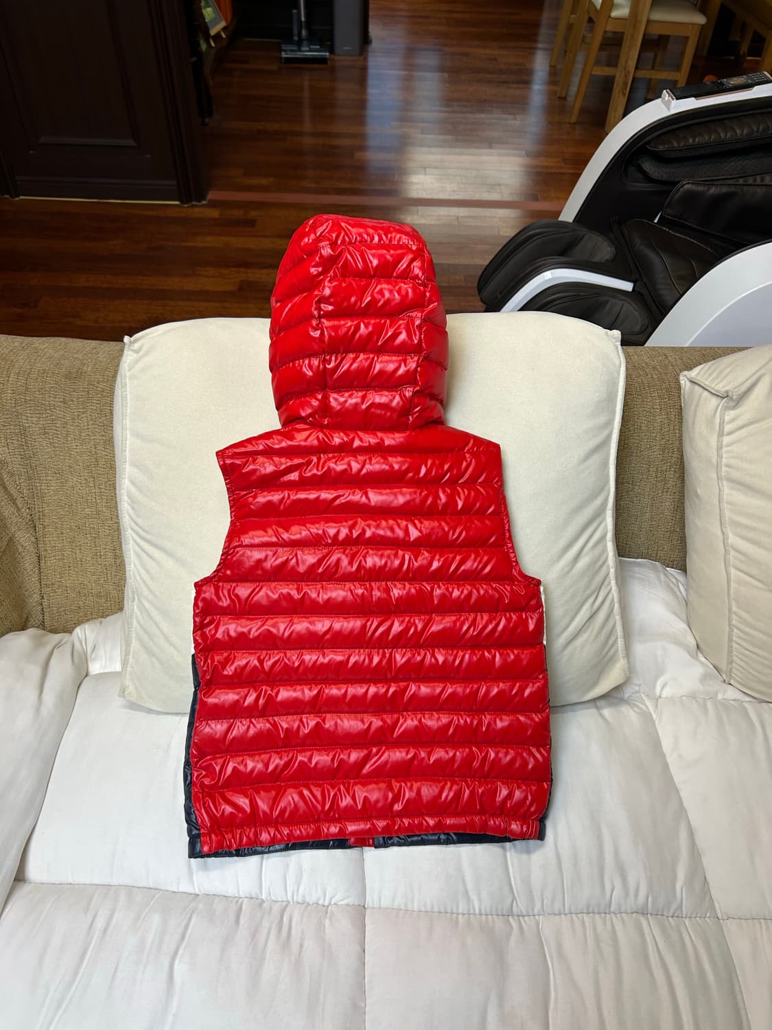 몽클레어 키즈 하리키 후드 베스트 패딩(8세) 상품이미지3