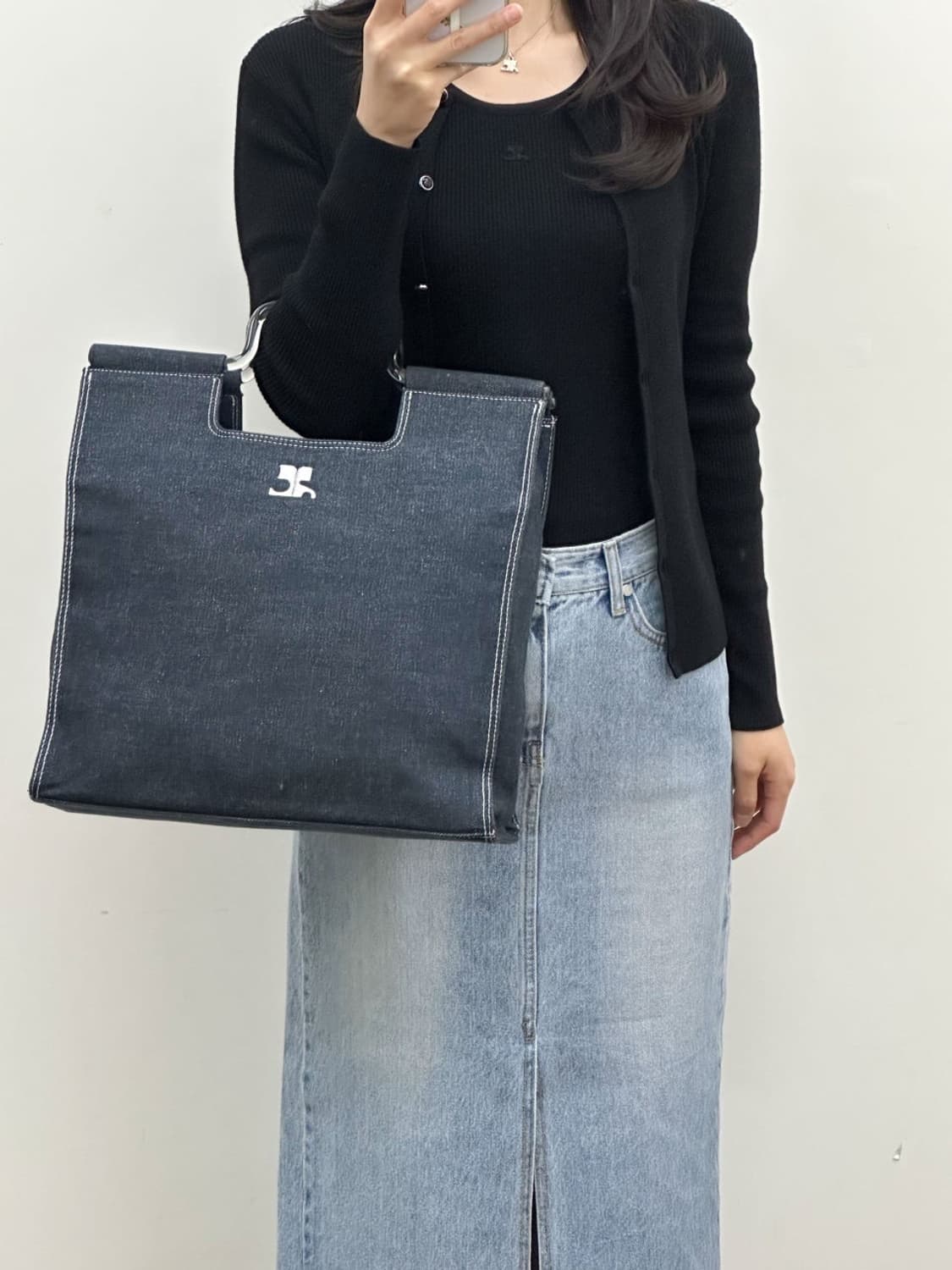 courreges / 꾸레쥬 아크릴 핸들 데님 토트백 상품이미지10