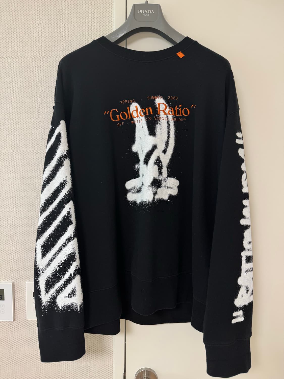 오프화이트 Golden Ratio  롱슬리브  상품이미지1