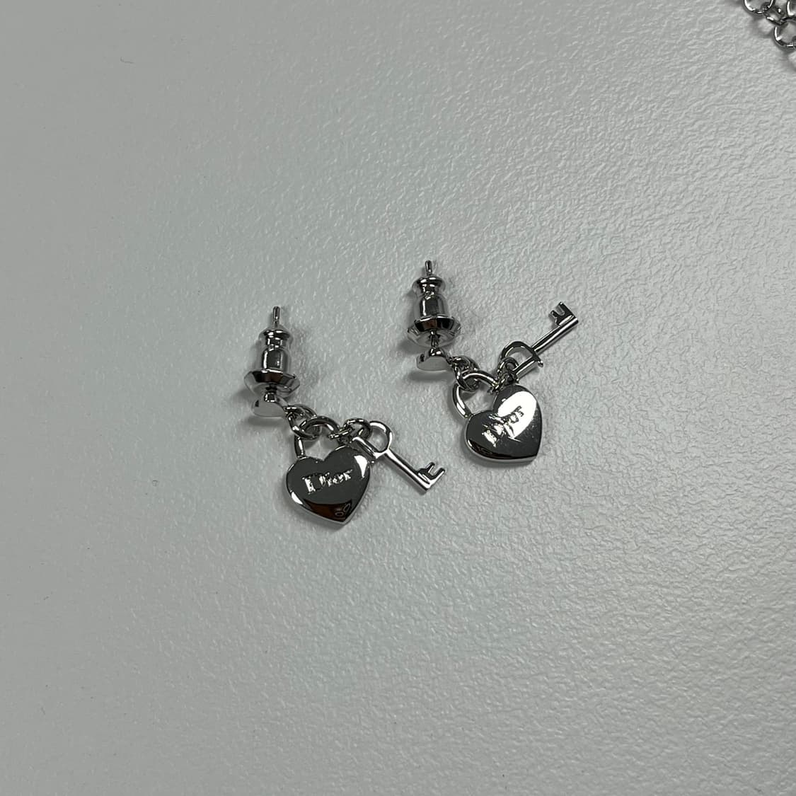 디올 하트 태그키 목걸이 상품이미지4