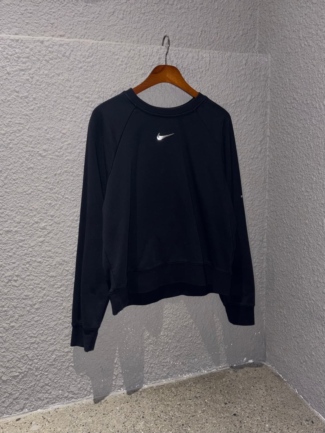 나이키 백 포켓 맨투맨 상품이미지1