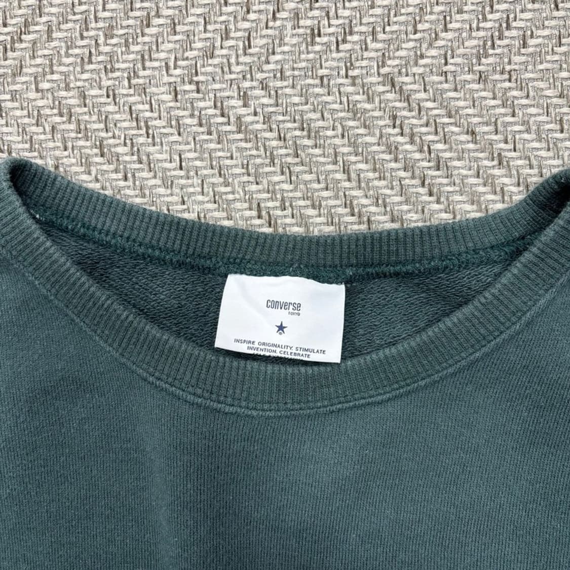 컨버스 크롭 맨투맨 v0245  상품이미지5