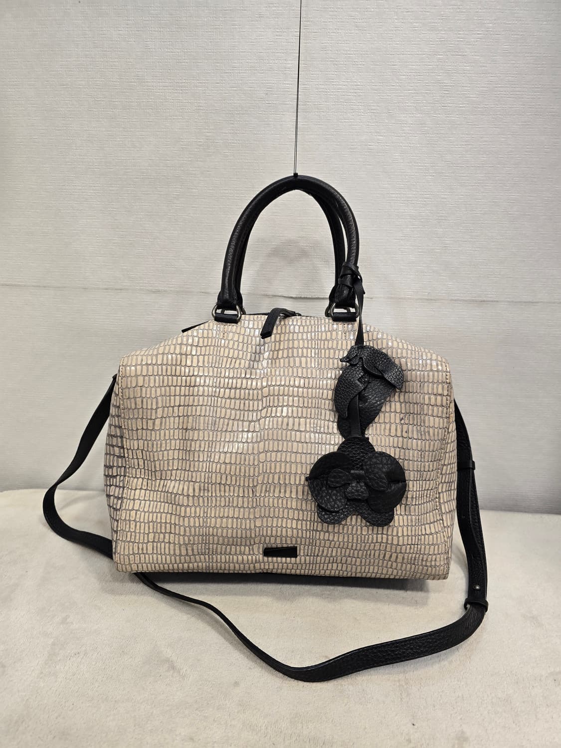 루즈앤라운지 토드 겸 크로스백 가방 상품이미지1