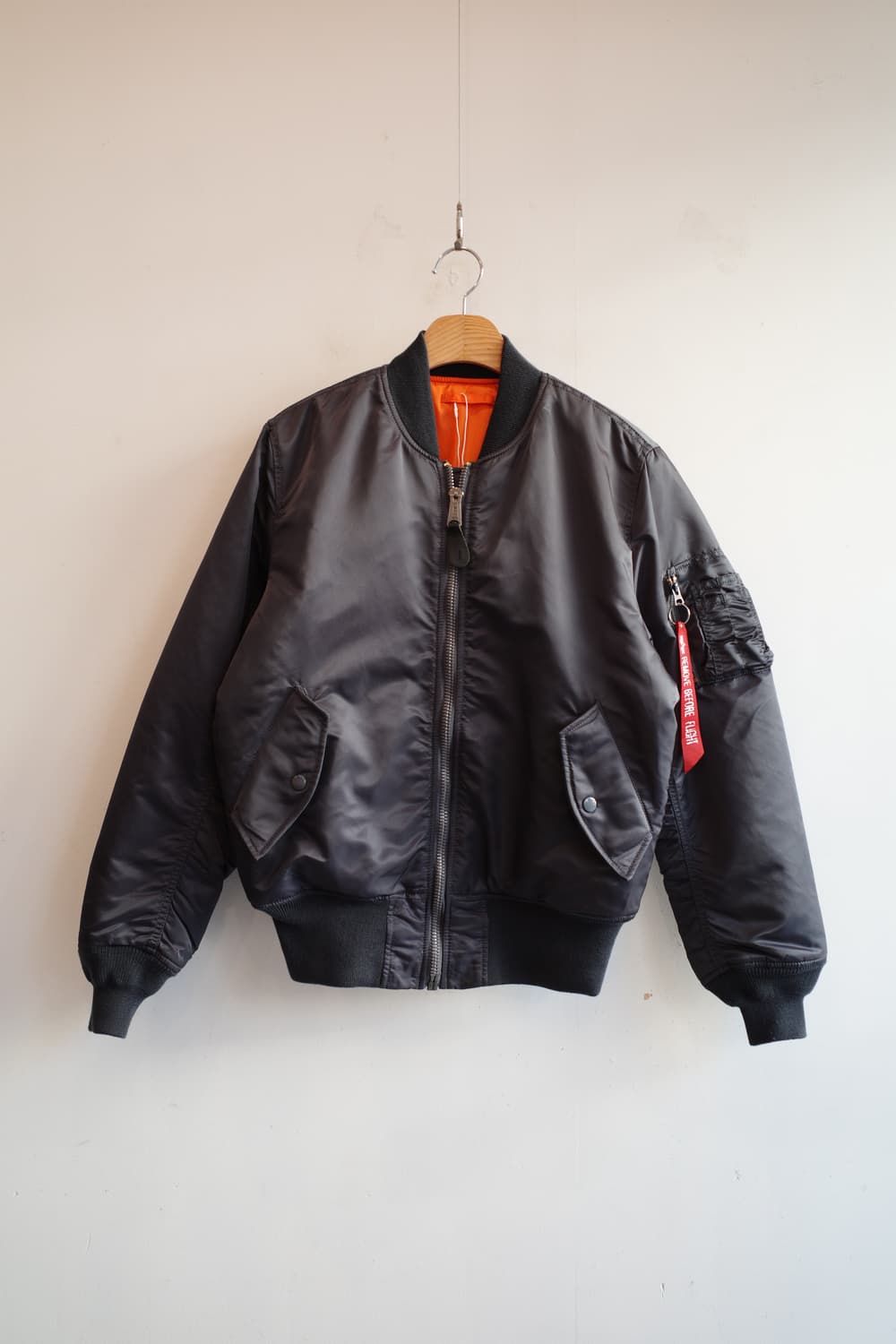 ALPHA INDUSTRIES 알파 인더스트리 MA-1 리버시블 항공점퍼 상품이미지1