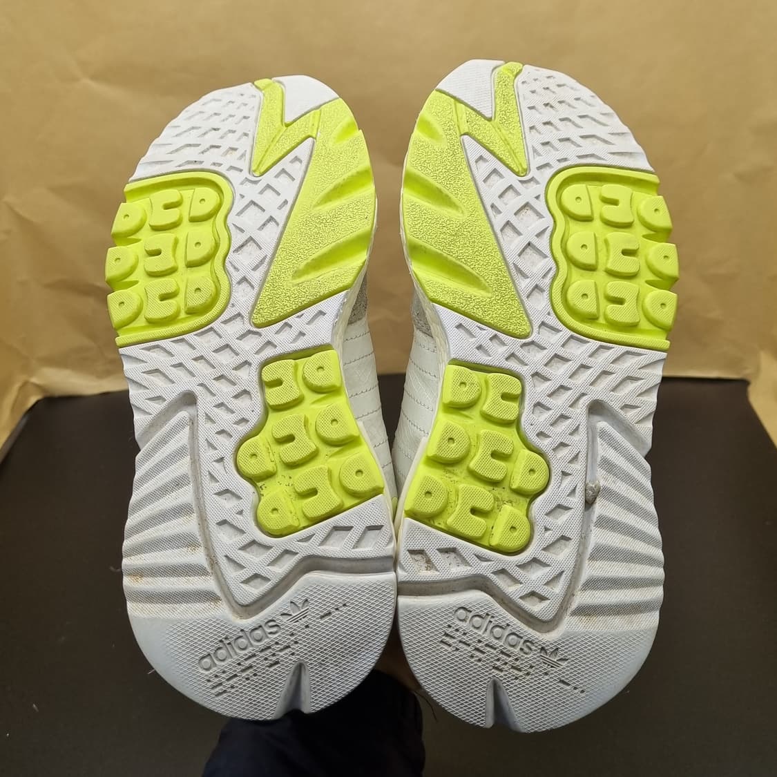 아디다스 나이트조거 여성운동화230  상품이미지3