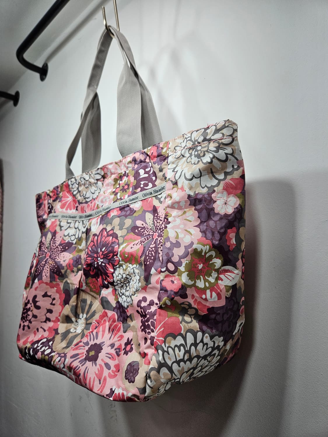 올리비아하슬러 꽃무늬 토트백 상품이미지3