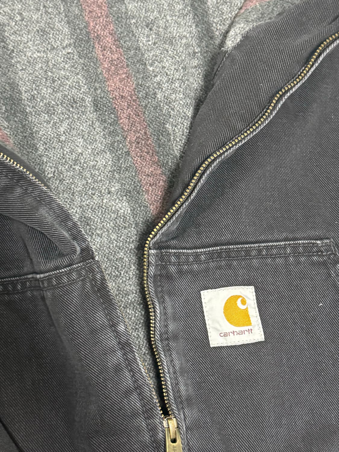 칼하트 WIP 메이틀랜드 데님 OG 액티브 자켓 블랙 스톤 워시드 상품이미지3