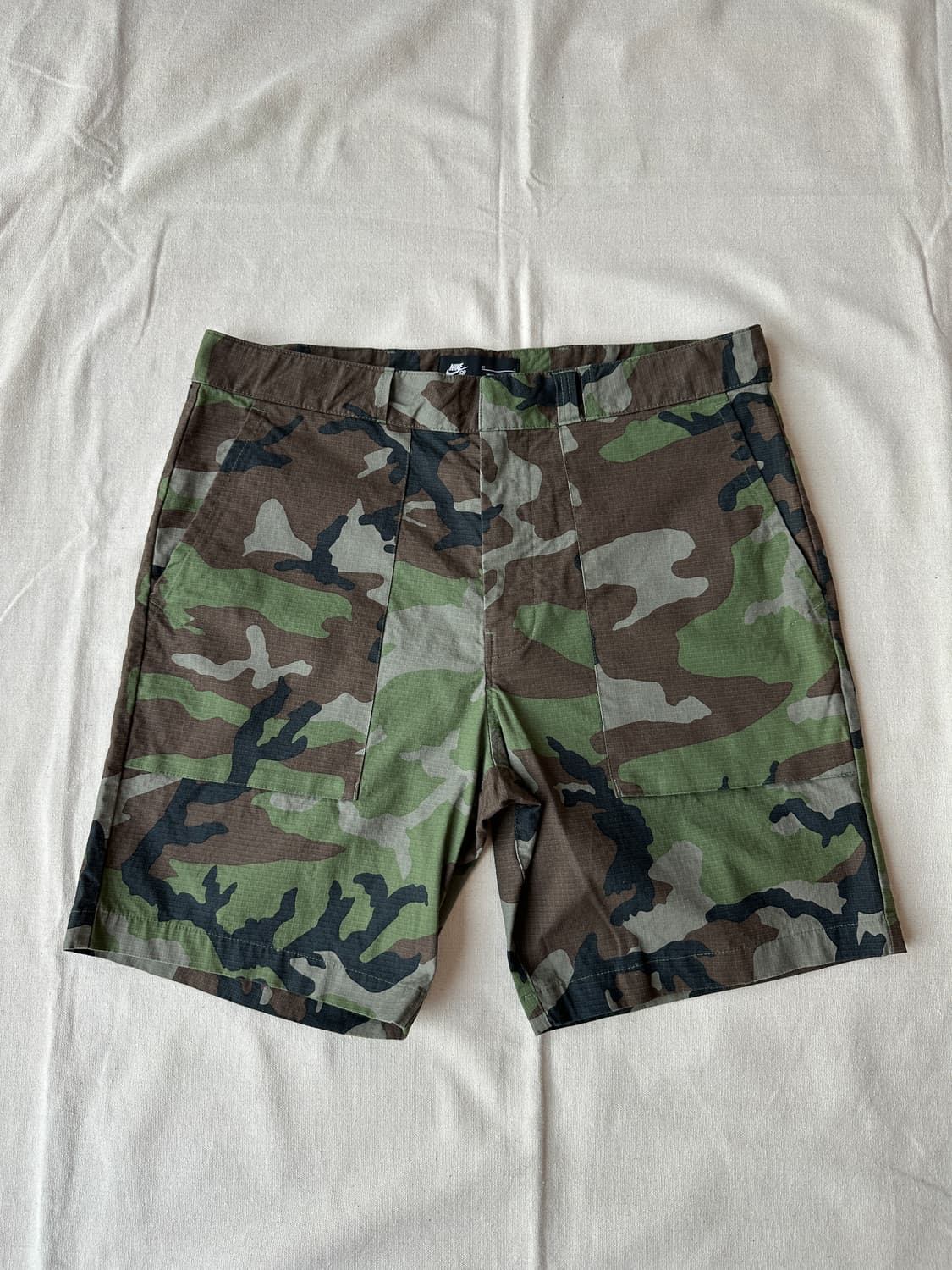 나이키 SB 우드랜드 카모 립스탑 쇼츠 32 L 상품이미지1