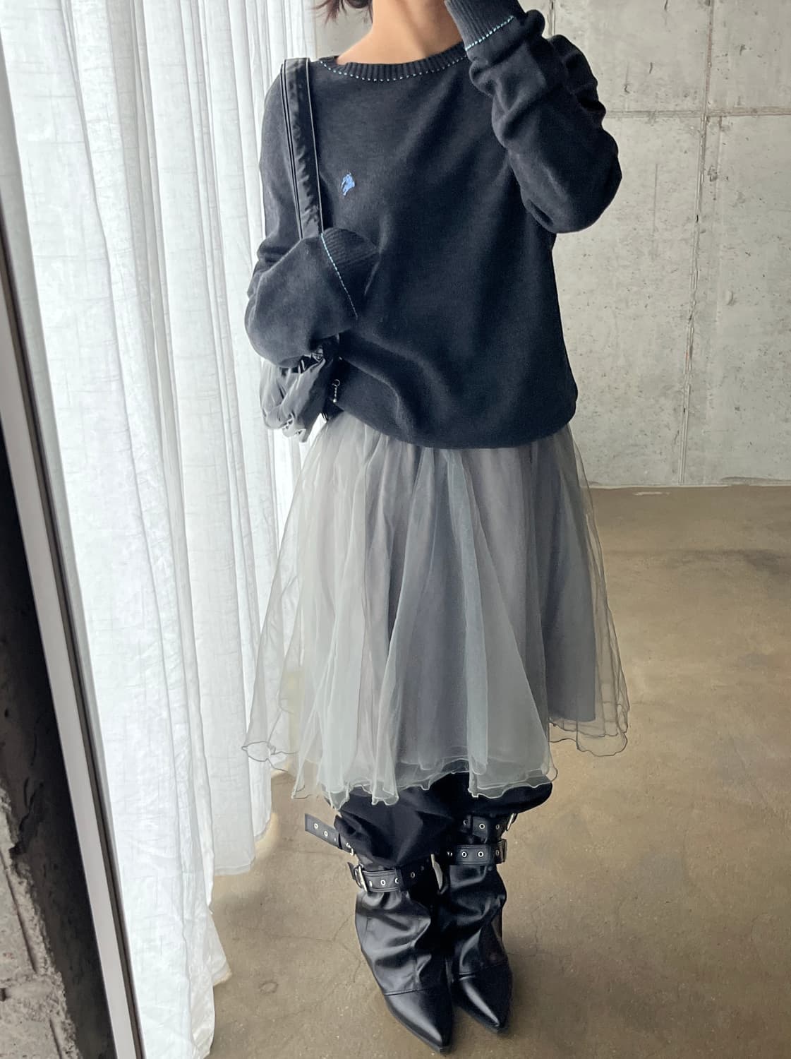 Burberry 버버리 블루 스티치 롱슬리브 니트 상품이미지3