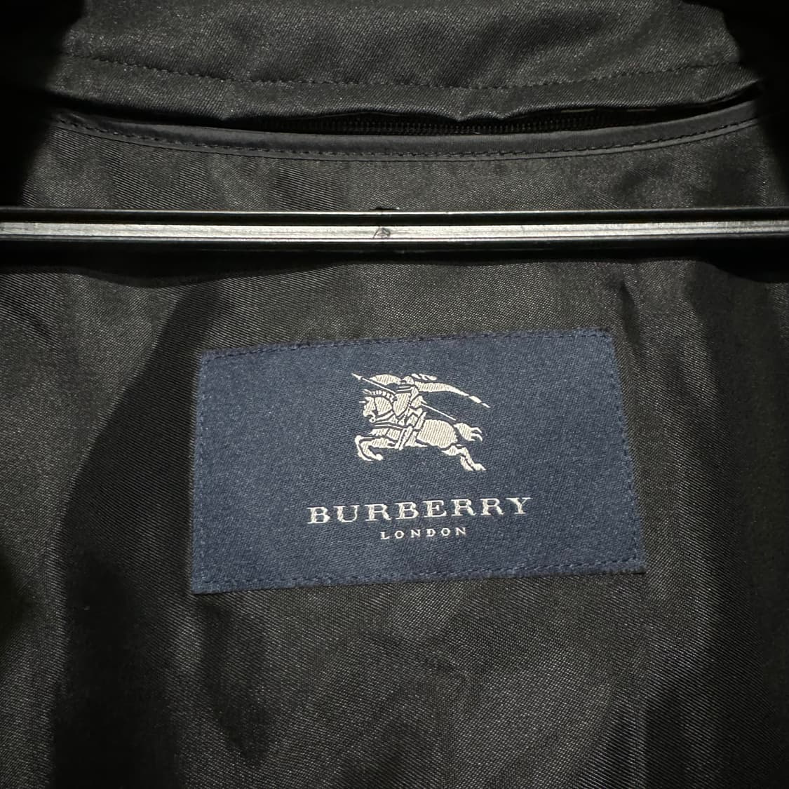 버버리 싱글코트 상품이미지3