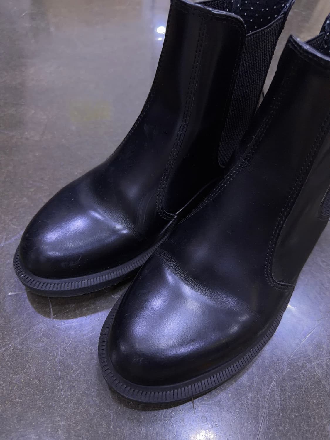 닥터마틴 첼시부츠 플로라 블랙 230 상품이미지3