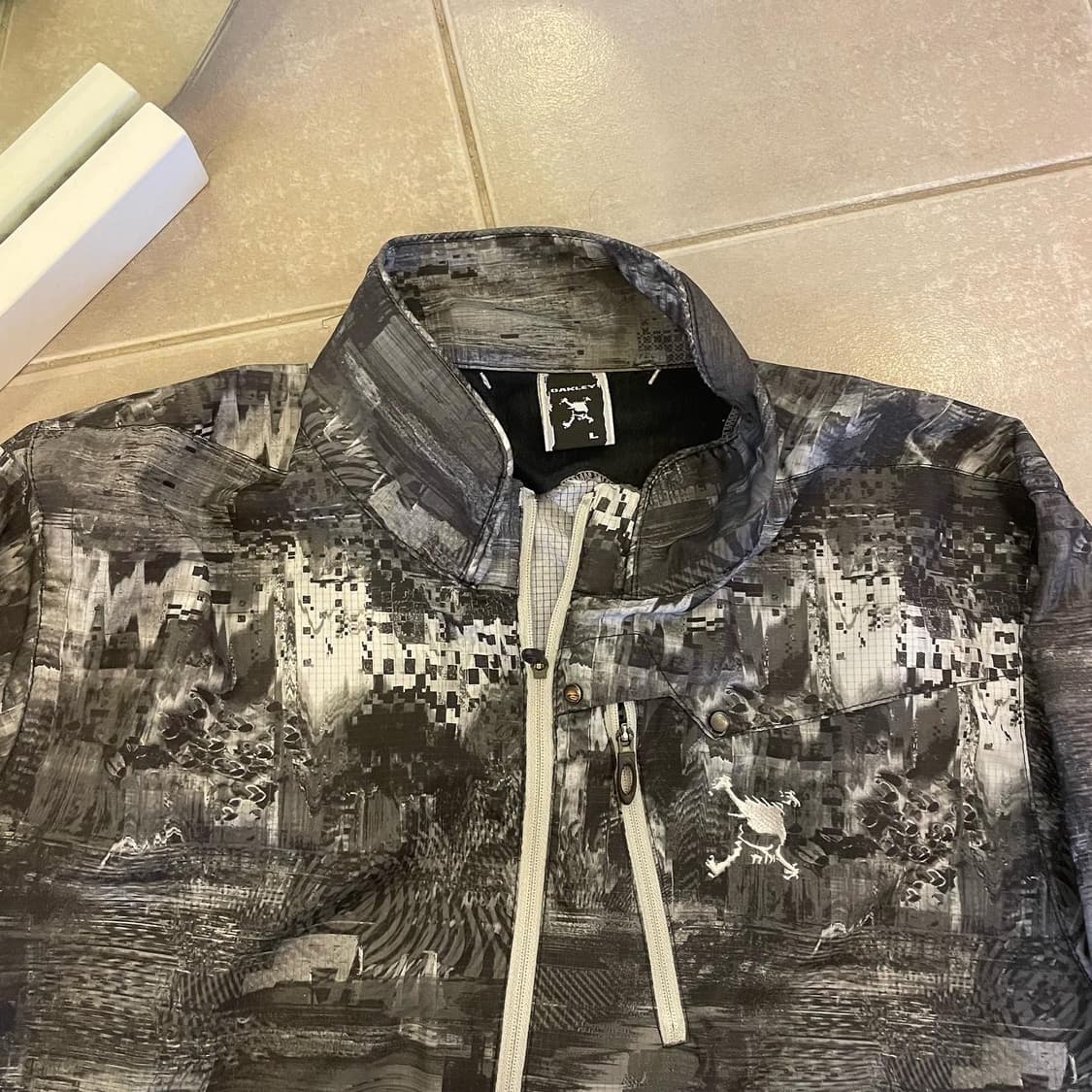 오클리 스컬 바람막이 상품이미지2