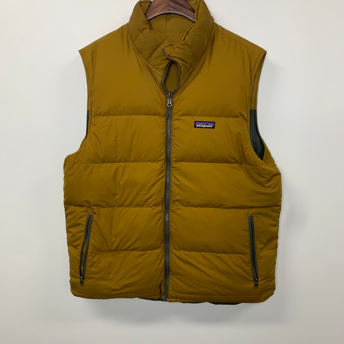 파타고니아 비비다운 리버시블 조끼 패딩 상품이미지3
