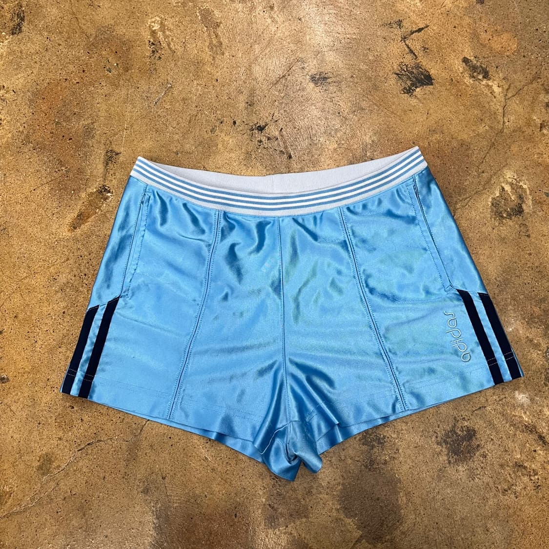 [정품] 아디다스 유광 파란색 반바지 상품이미지2