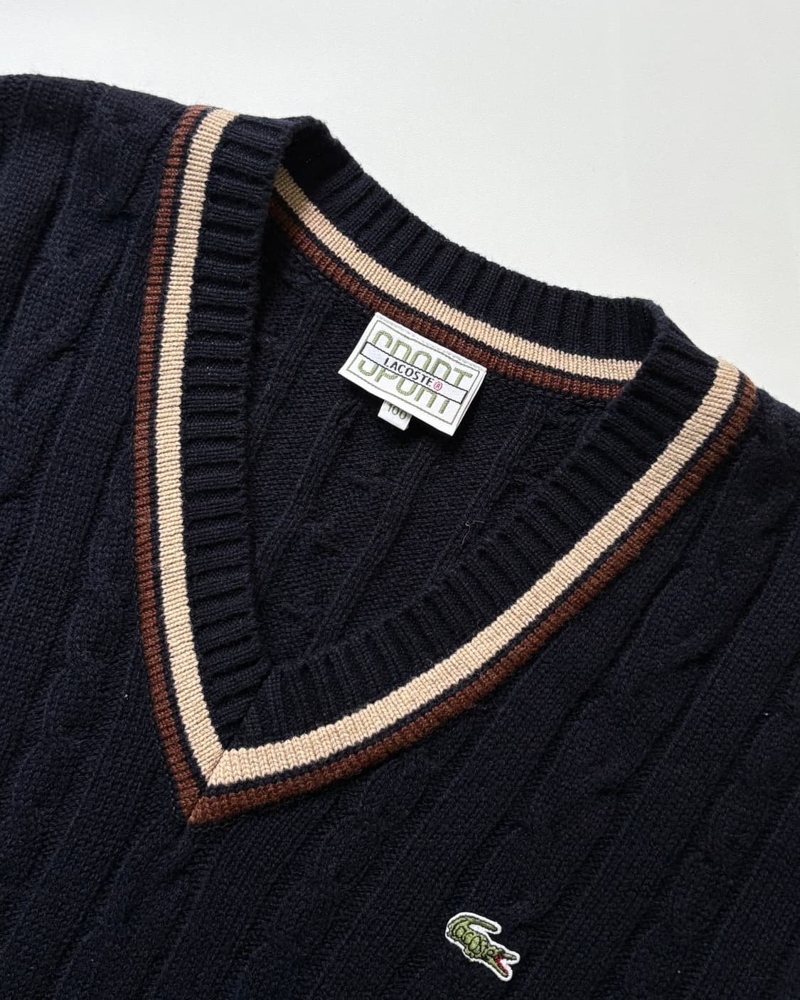 Lacoste 라코스테 램스울 네이비컬러 케이블 브이넥 니트 상품이미지3