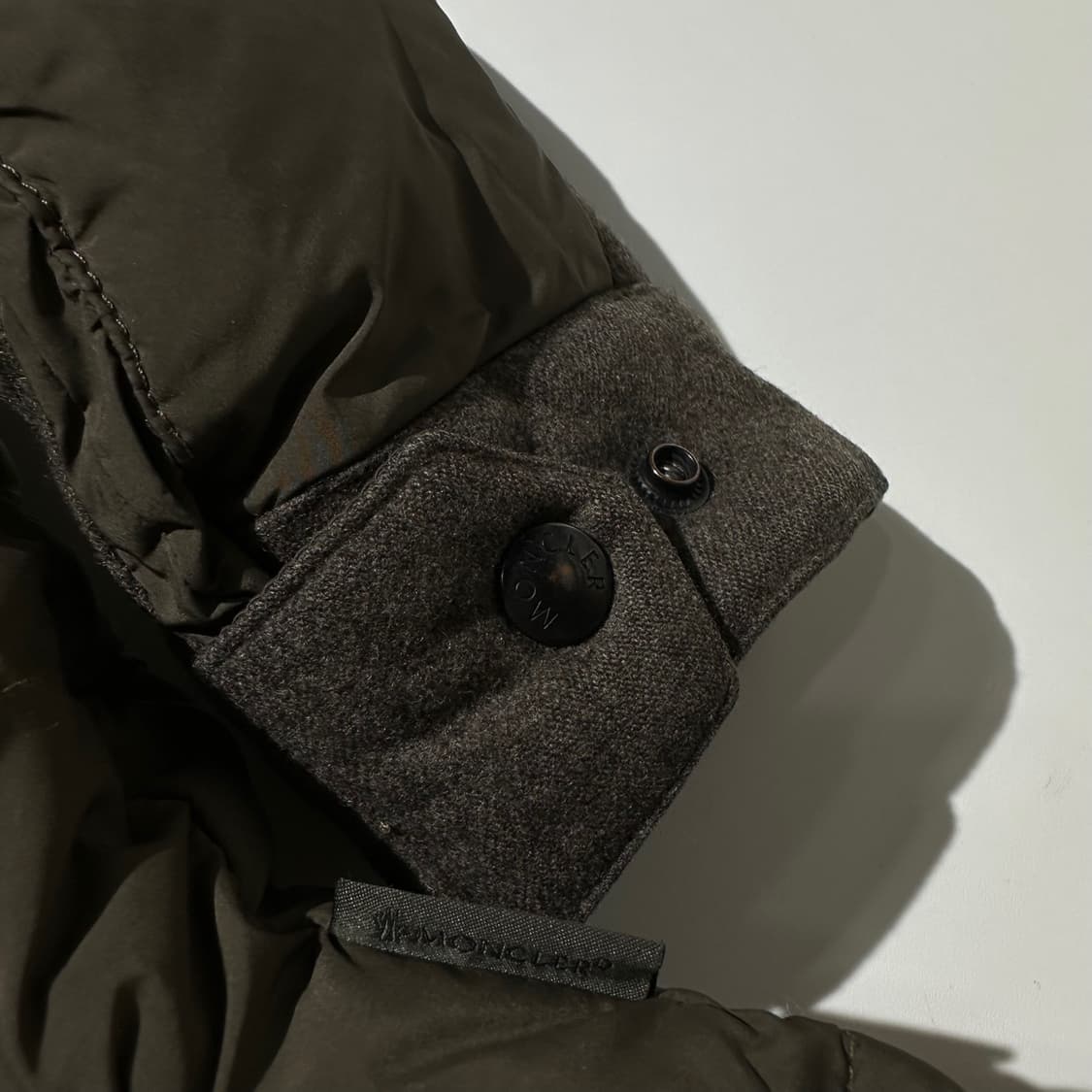 (매장판) 몽클레어 울 배색 EGIDE 구스다운 패딩 상품이미지9