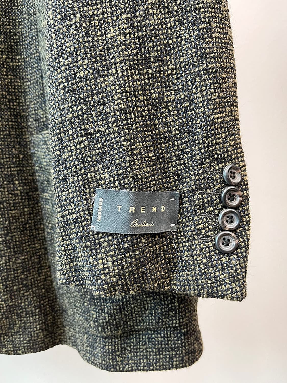 110) 꼬르넬리아니 이태리 트위드 자켓  상품이미지5