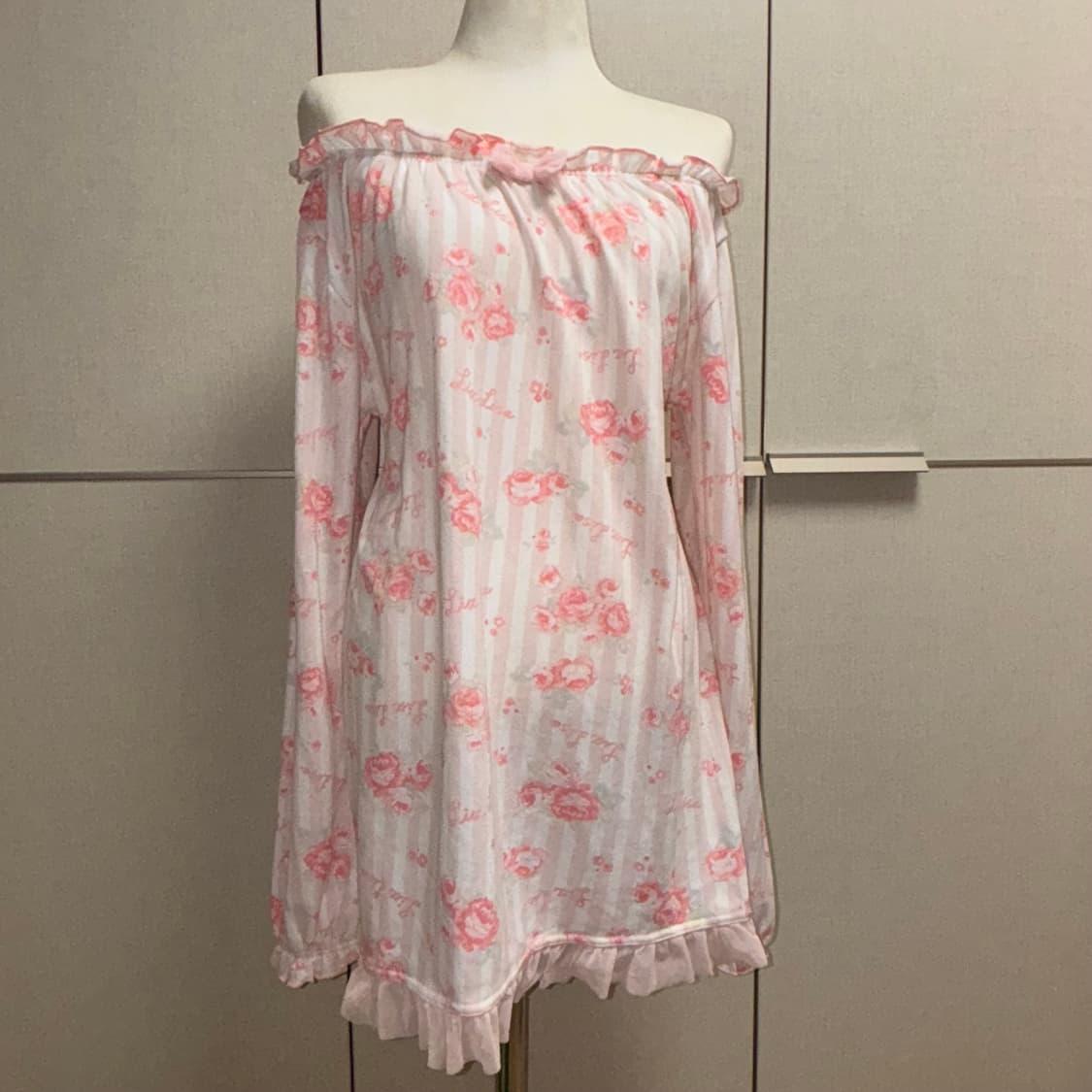 리즈리사 오프숄더 장미 원피스 상품이미지1