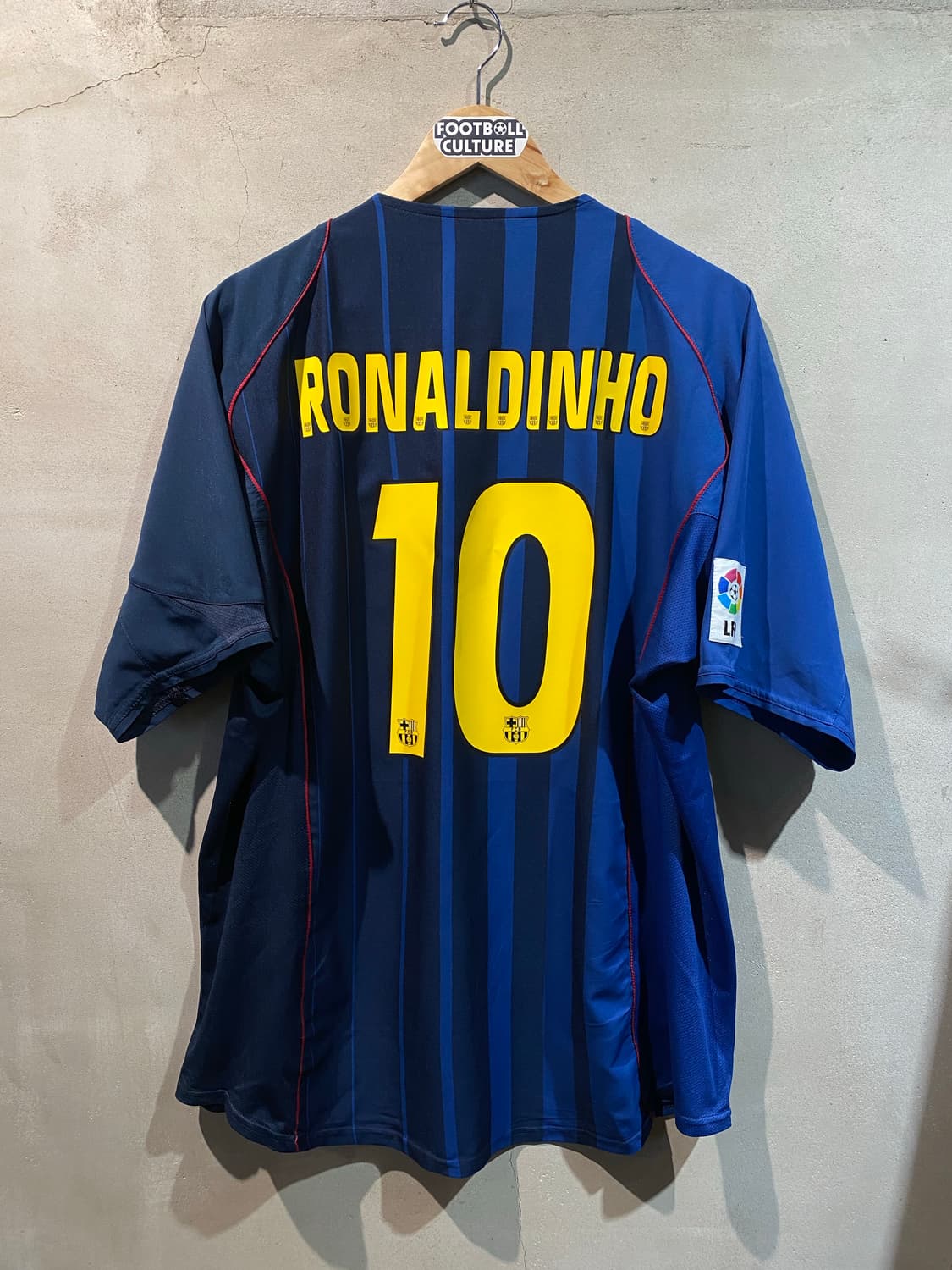 04-05 바르셀로나 호나우지뉴 어웨이 유니폼 상품이미지6