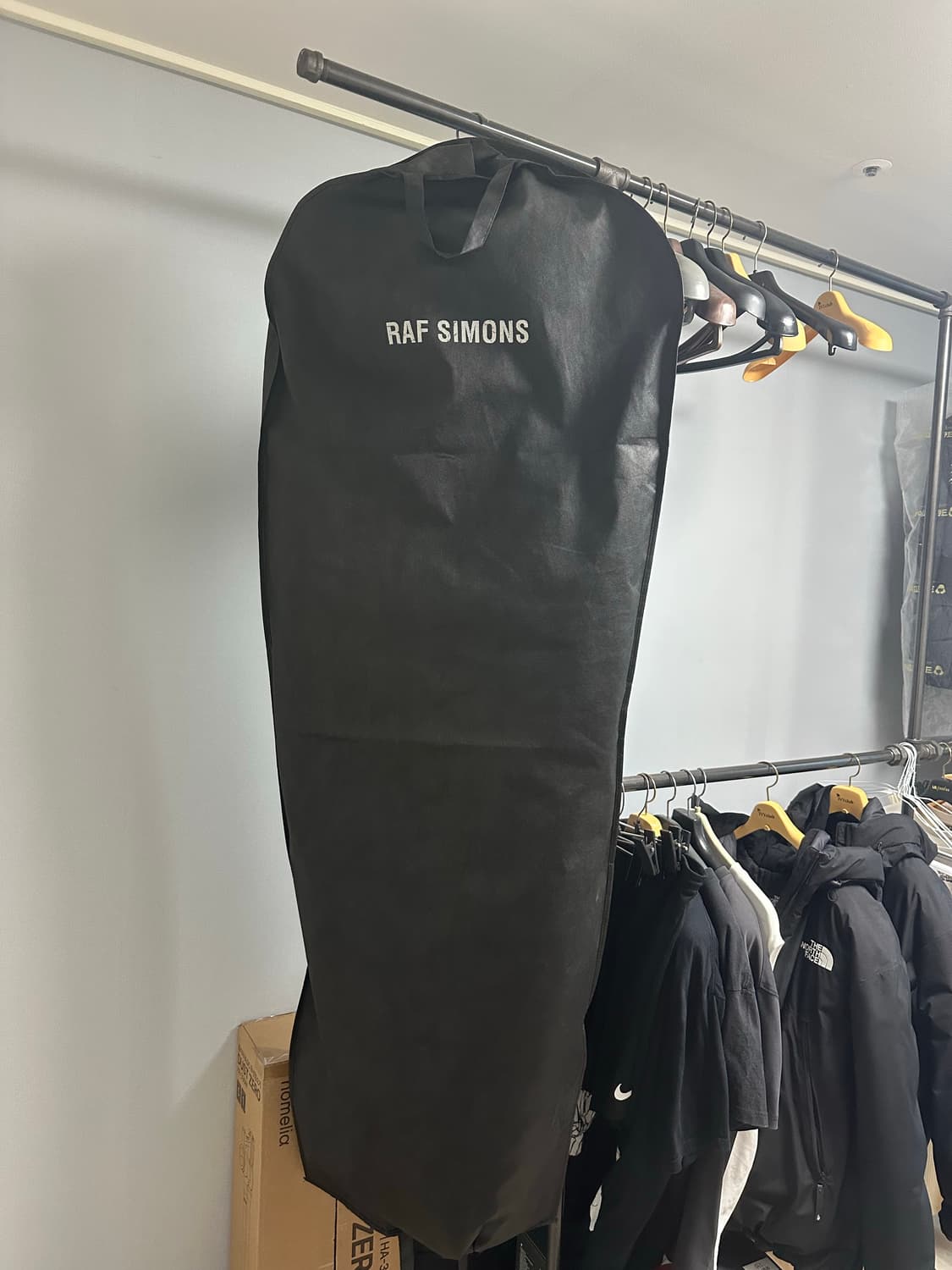 라프시몬스 19fw 런웨이 롱파카 상품이미지1