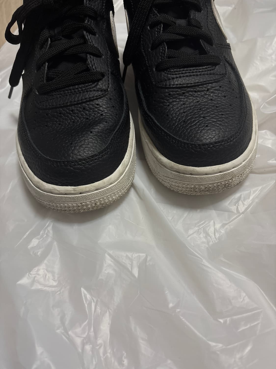 나이키 에어포스1 로우 검흰 상품이미지3