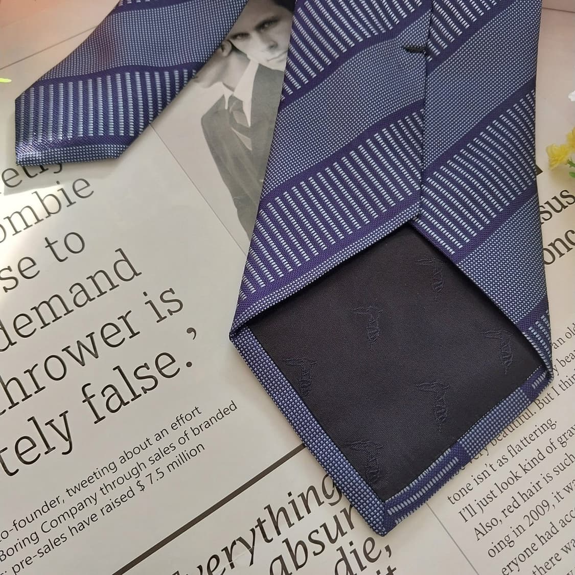 트루사르디 실크 스트라이프 자카드 넥타이 9.4cm A+등급 K1294
 상품이미지7