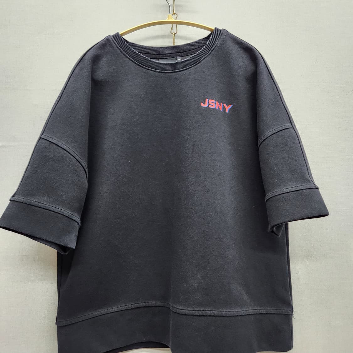 질스튜어트 스포츠 스펠아웃 로고 반팔티 95(M) 상품이미지3