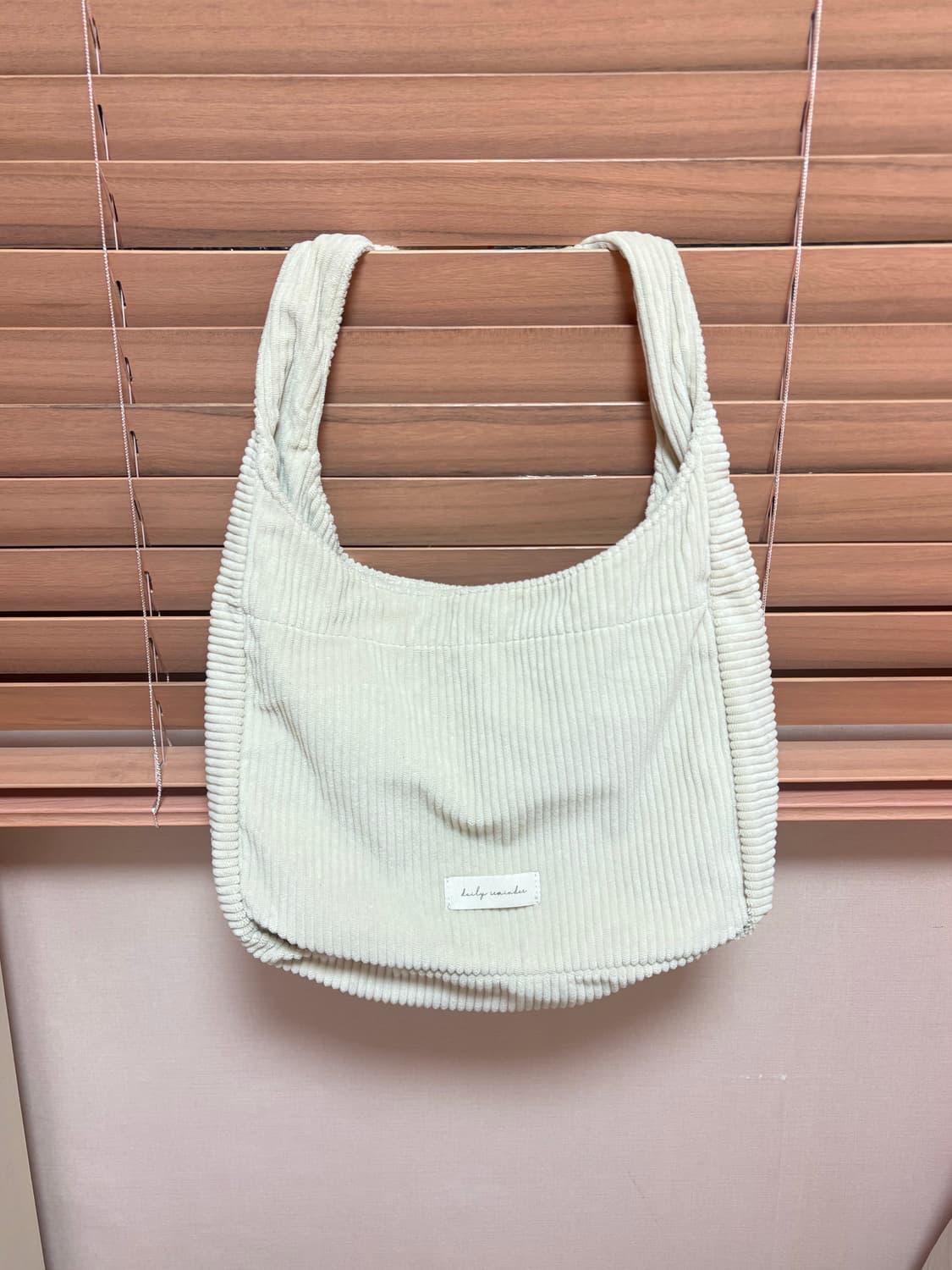 daily wanderer 코듀로이 숄더백 아이보리🤍♟️ 상품이미지2