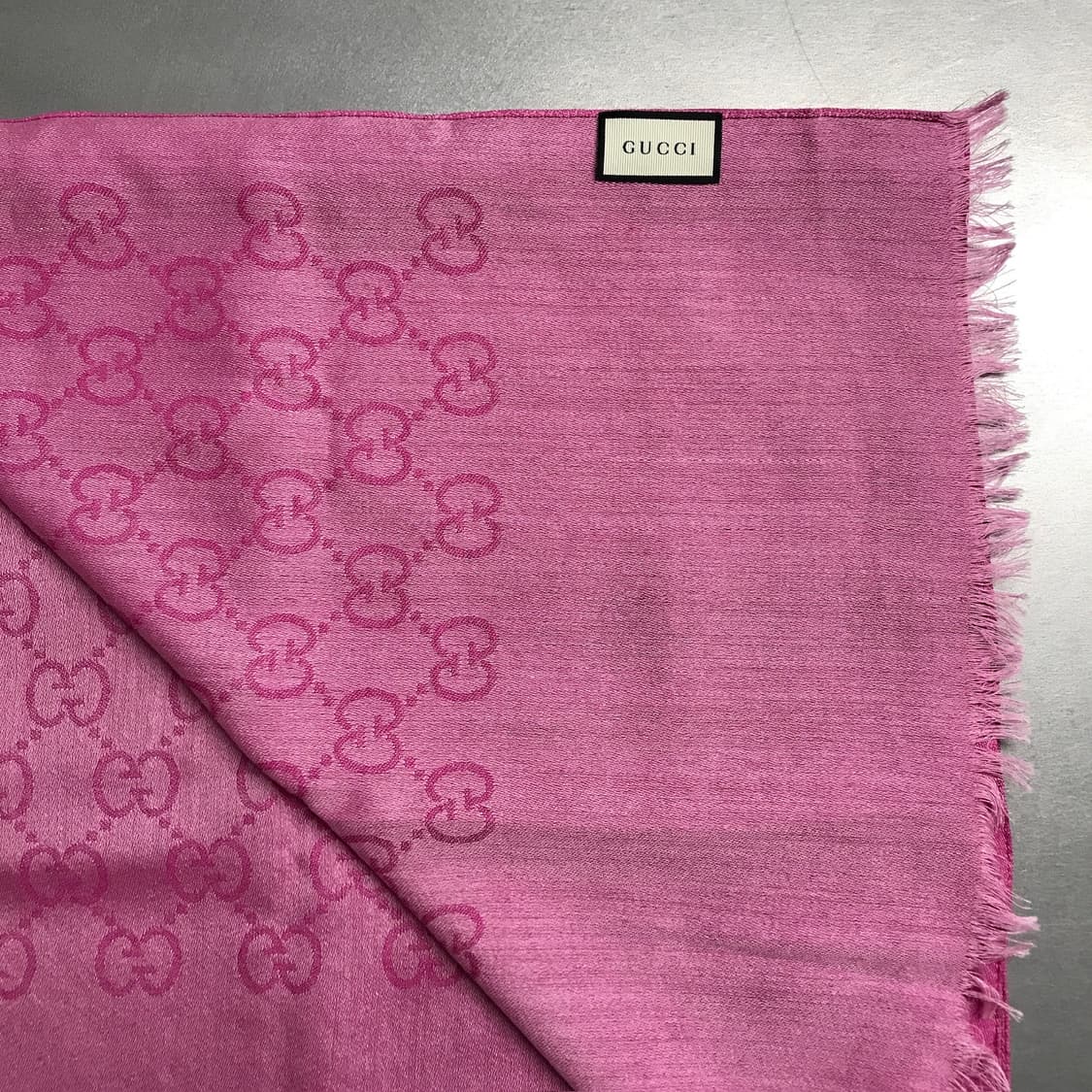 구찌 핑크 스카프 새상품 상품이미지4