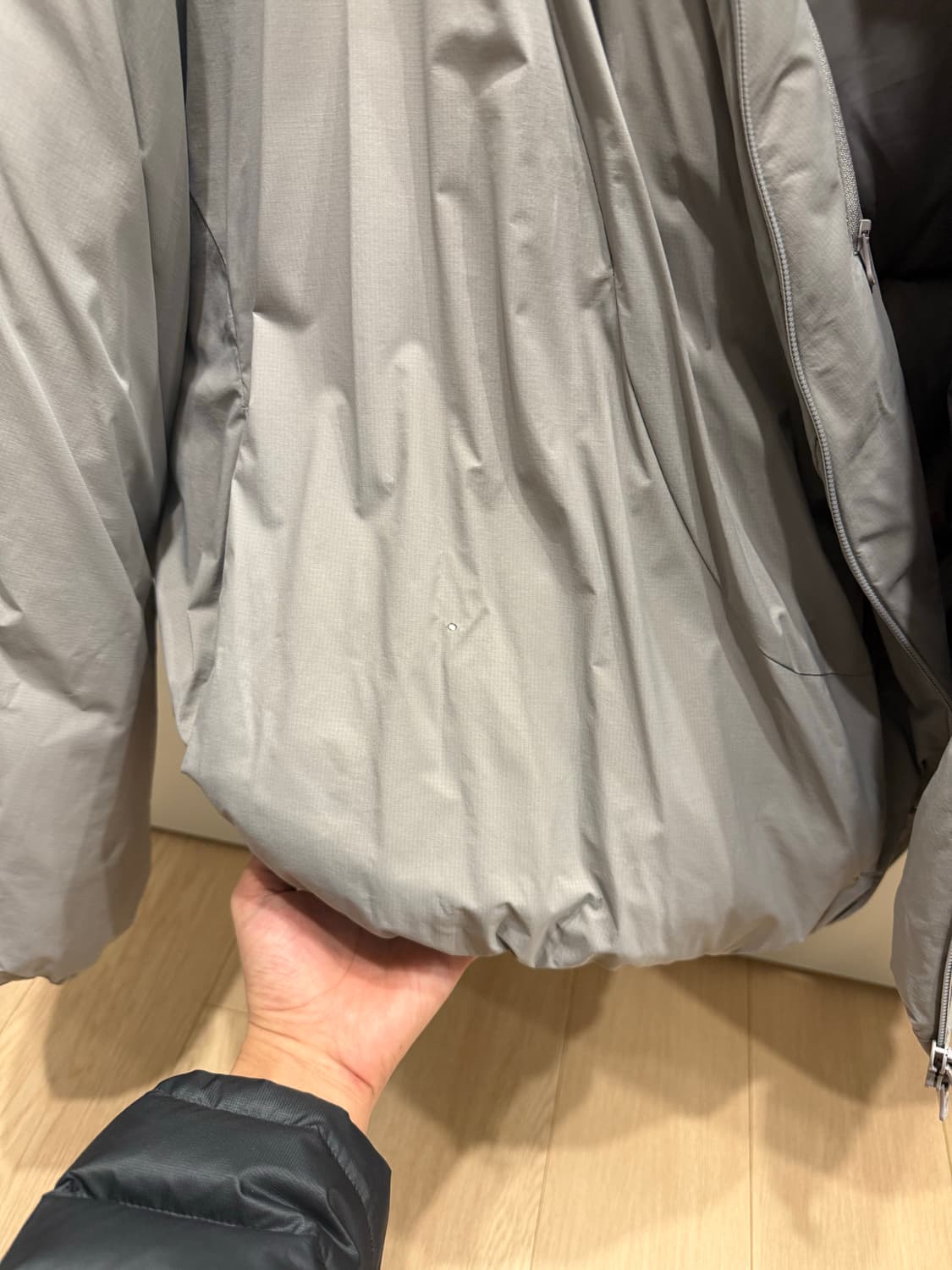 포스트아카이브팩션 5.1 센터 다운 패딩 자켓 상품이미지4