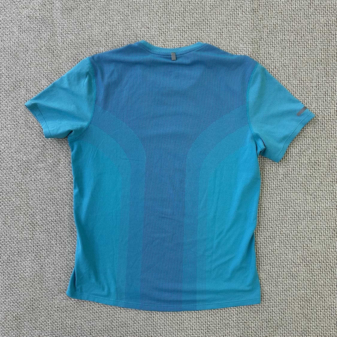 M 나이키 드라이핏 러닝 반팔 티셔츠 0413D 상품이미지4