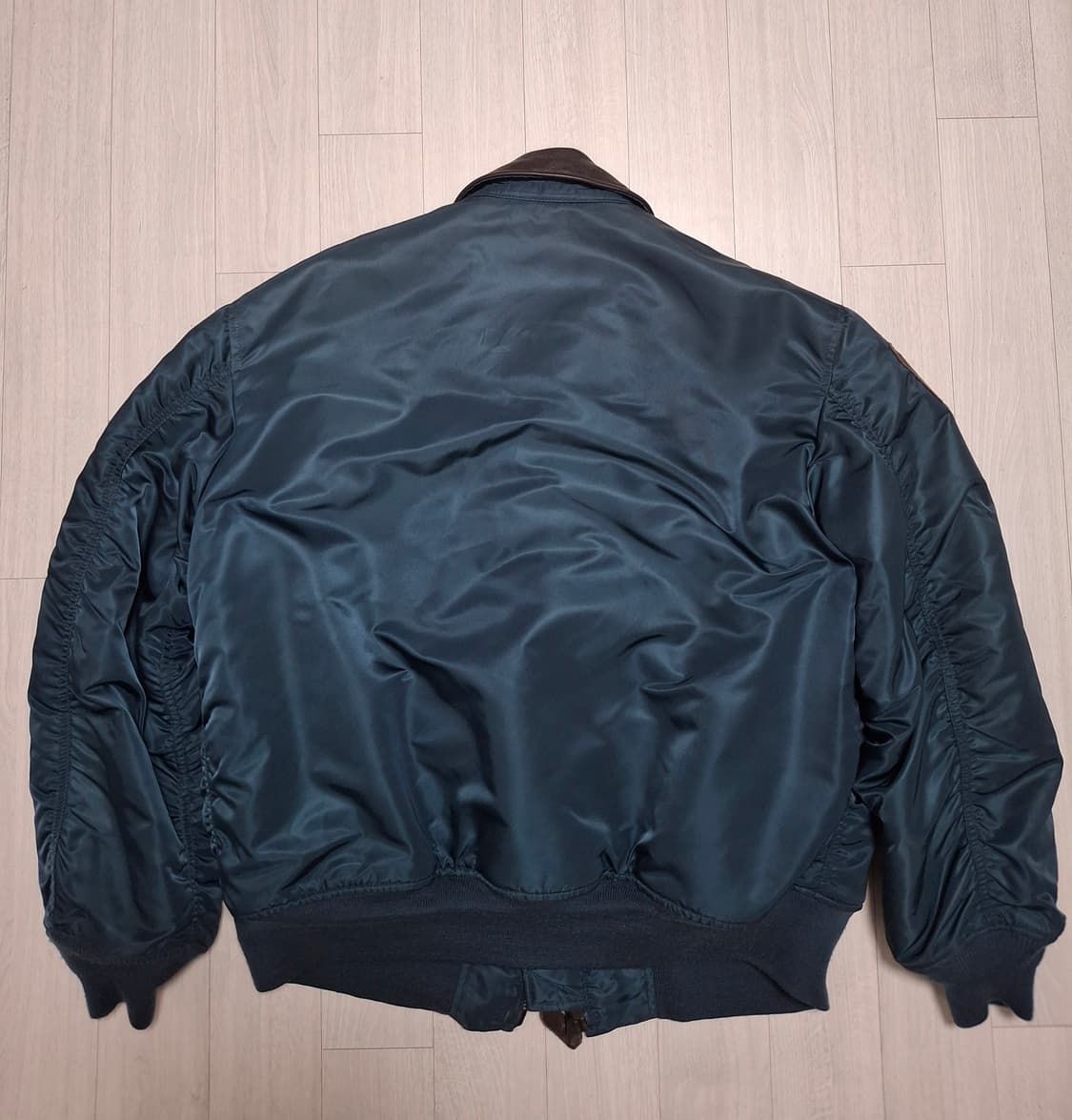 알파인더스트리 cwu-45p 레더카라 자켓 상품이미지2