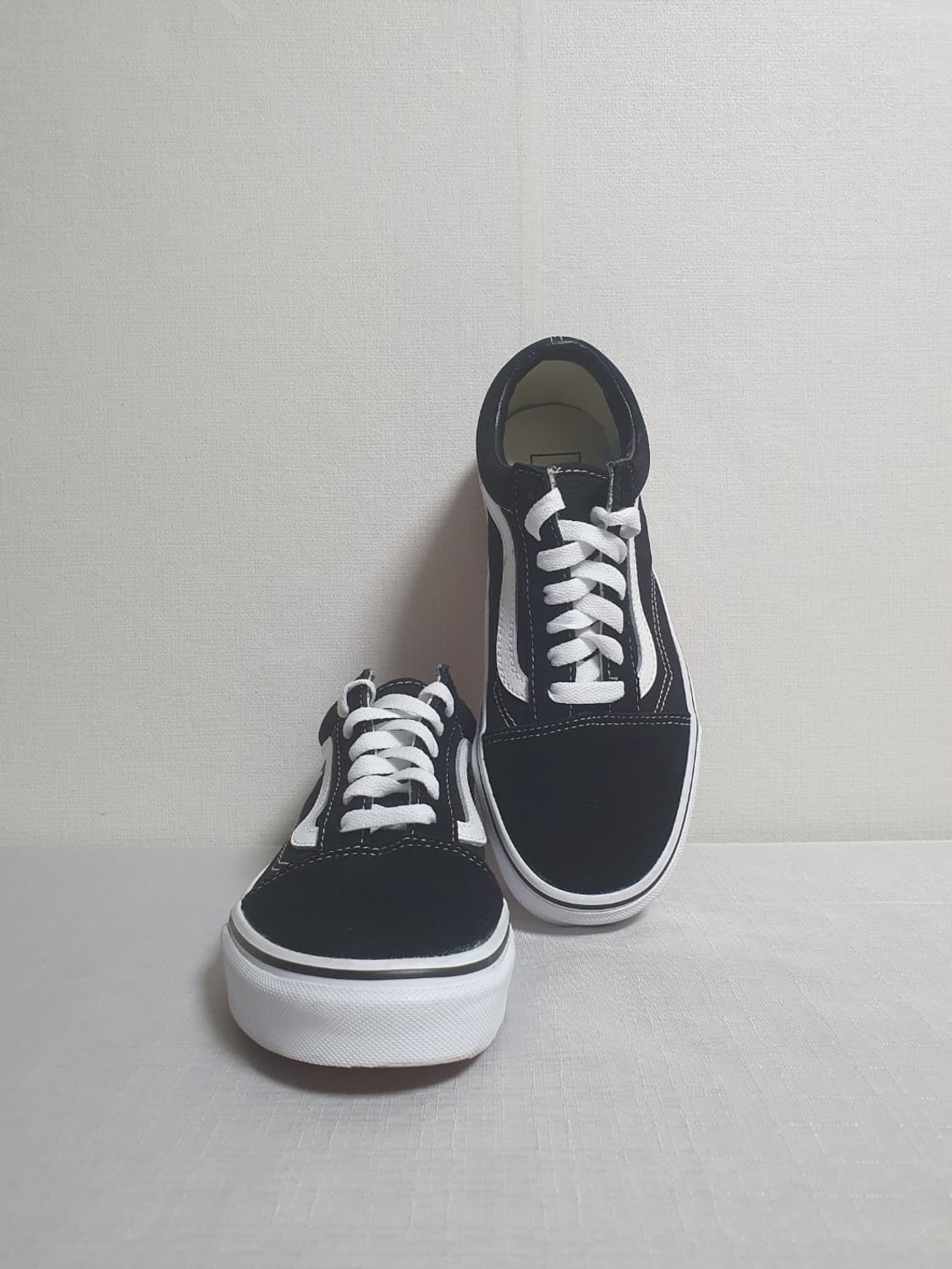 반스 올드스쿨 블랙화이트 클래식 스니커즈 235mm 상품이미지2