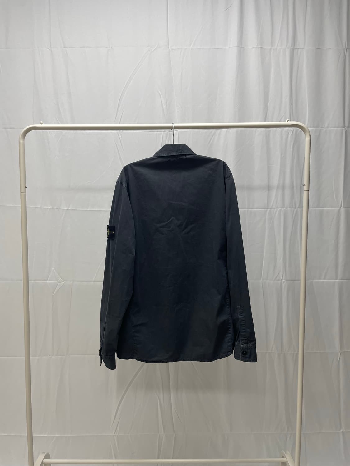 [백화점판] 스톤아일랜드 올드이펙트 코튼 오버셔츠 차콜 그레이 [XL] 상품이미지2