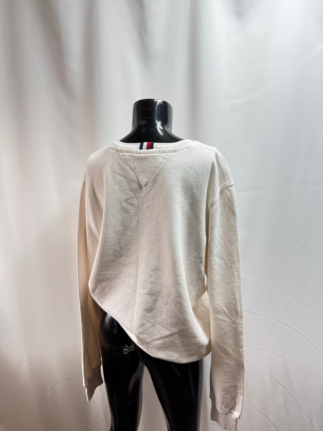 타미힐피거 라운드넥 맨투맨 상품이미지3