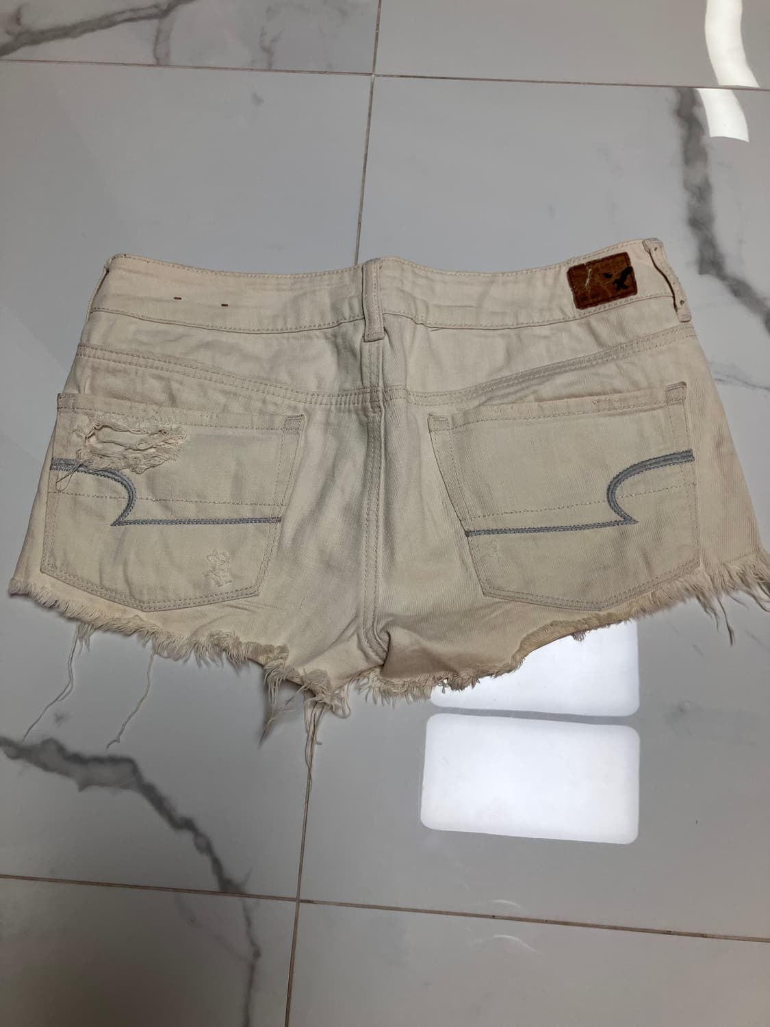 Y2K 아메리칸 이글 마이크로 데님쇼츠 찢청반바지 디스트로이드 라이트워시 상품이미지3