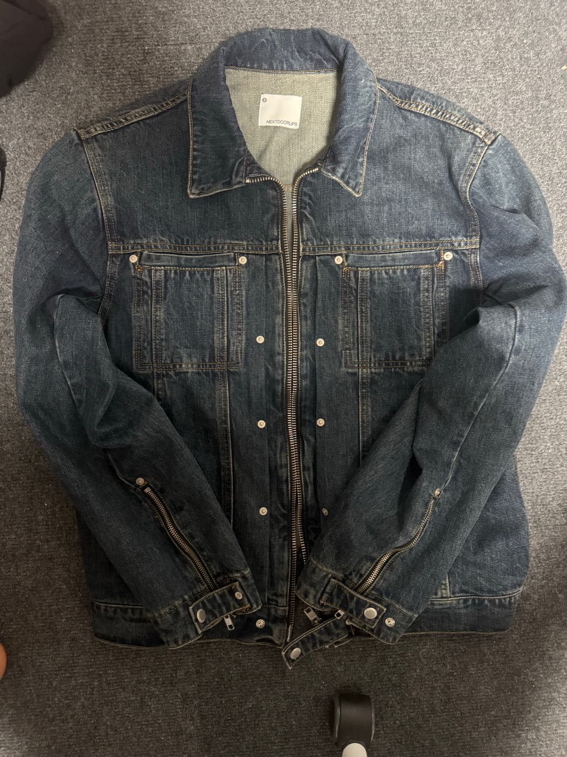 넥스트도어립스 청자켓 2사이즈 팝니다 상품이미지1