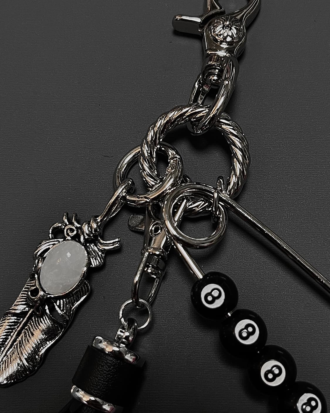 8볼 에스닉 테슬 키링 상품이미지7