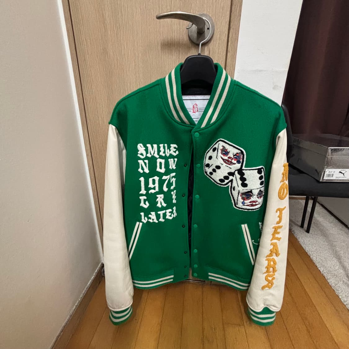 블랙아웃 바시티 자켓 그린 M 상품이미지1