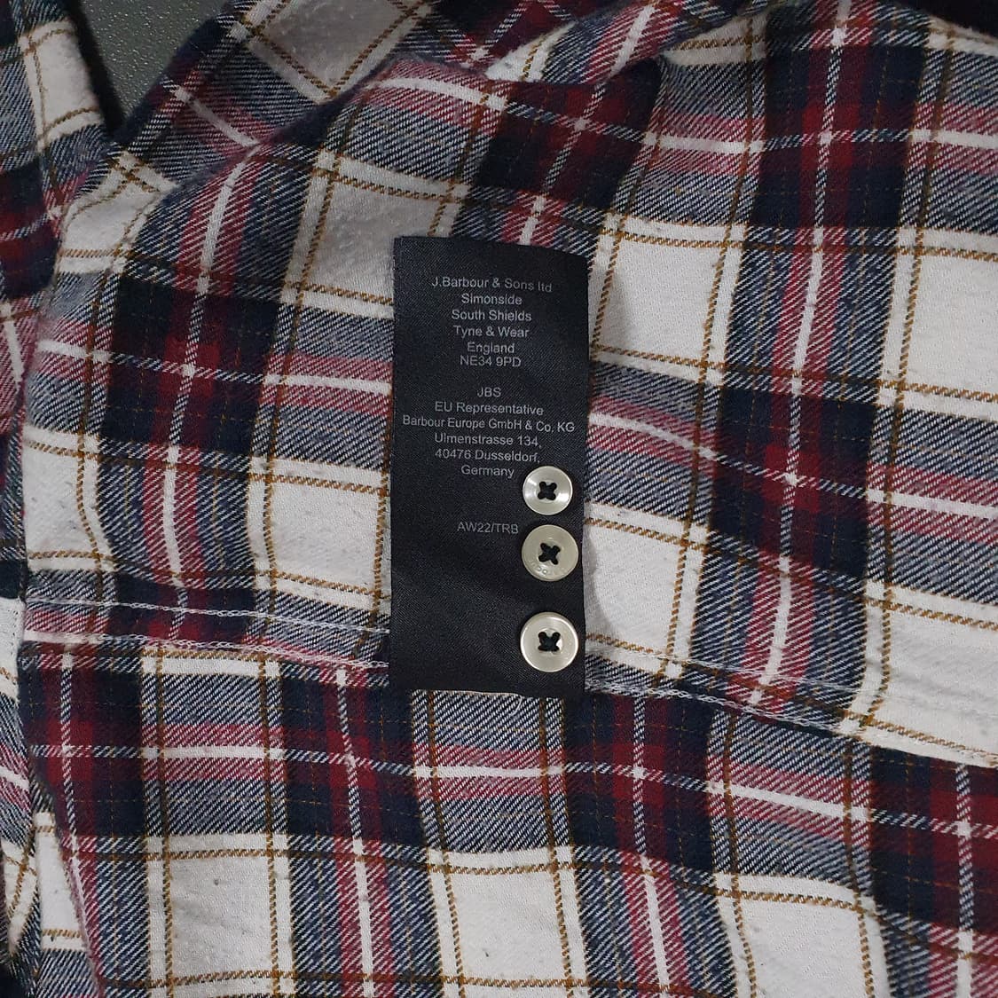 M (95) 바버 알더튼 플란넬 버튼다운 다체크 셔츠 에크루 테일러드핏 상품이미지9