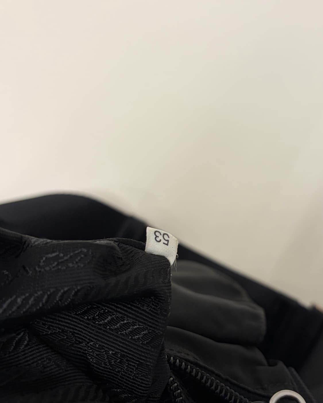 프라다 나일론 포코노 크로스 상품이미지3