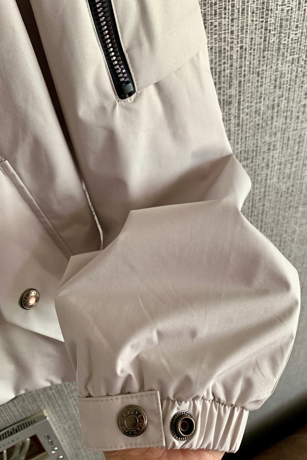 [새상품] 헤지스 HAZZYS 캐주얼 아이보리 바람막이 점퍼 방풍 집업 상품이미지4