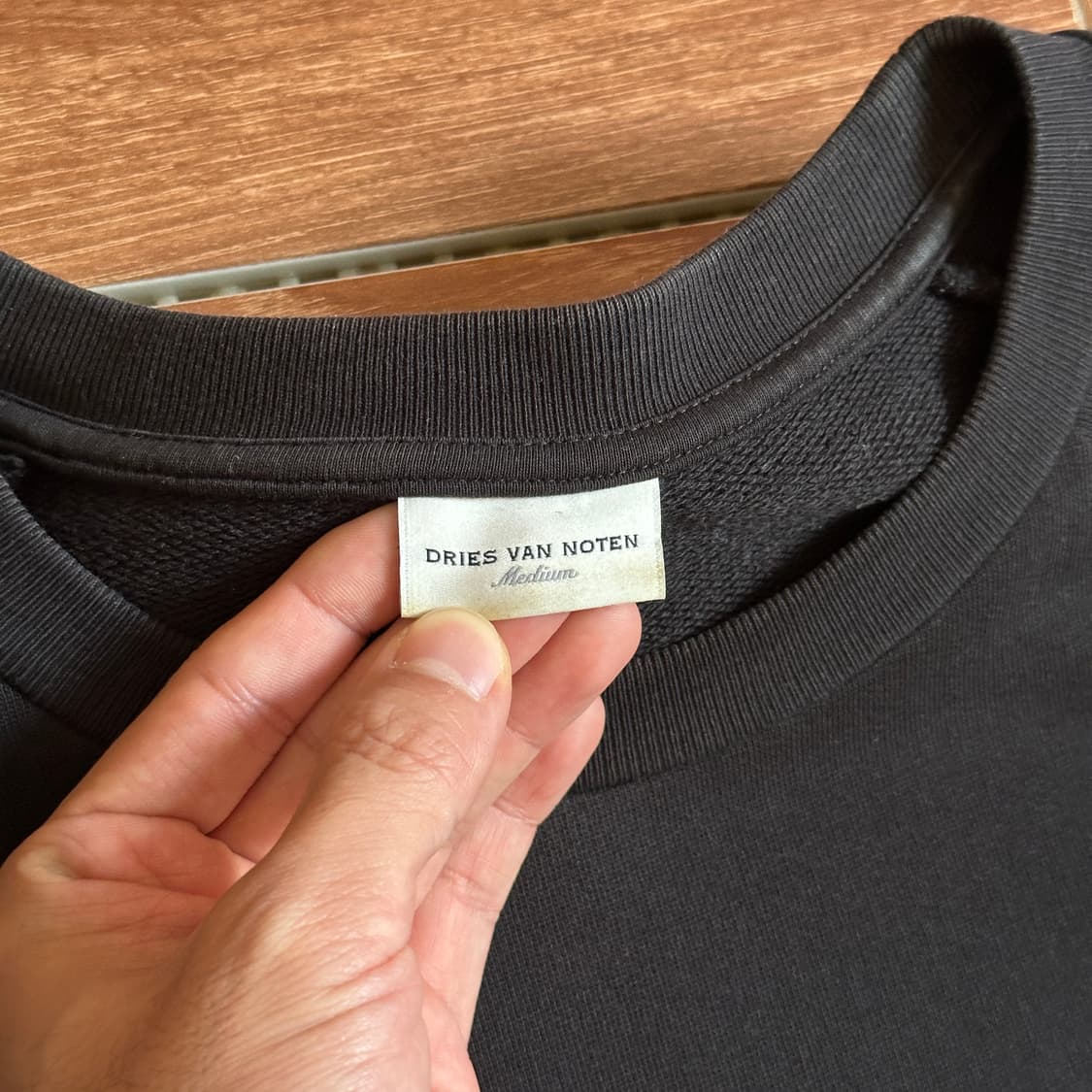 Dries van noten eyelet sleeves sweats 상품이미지5