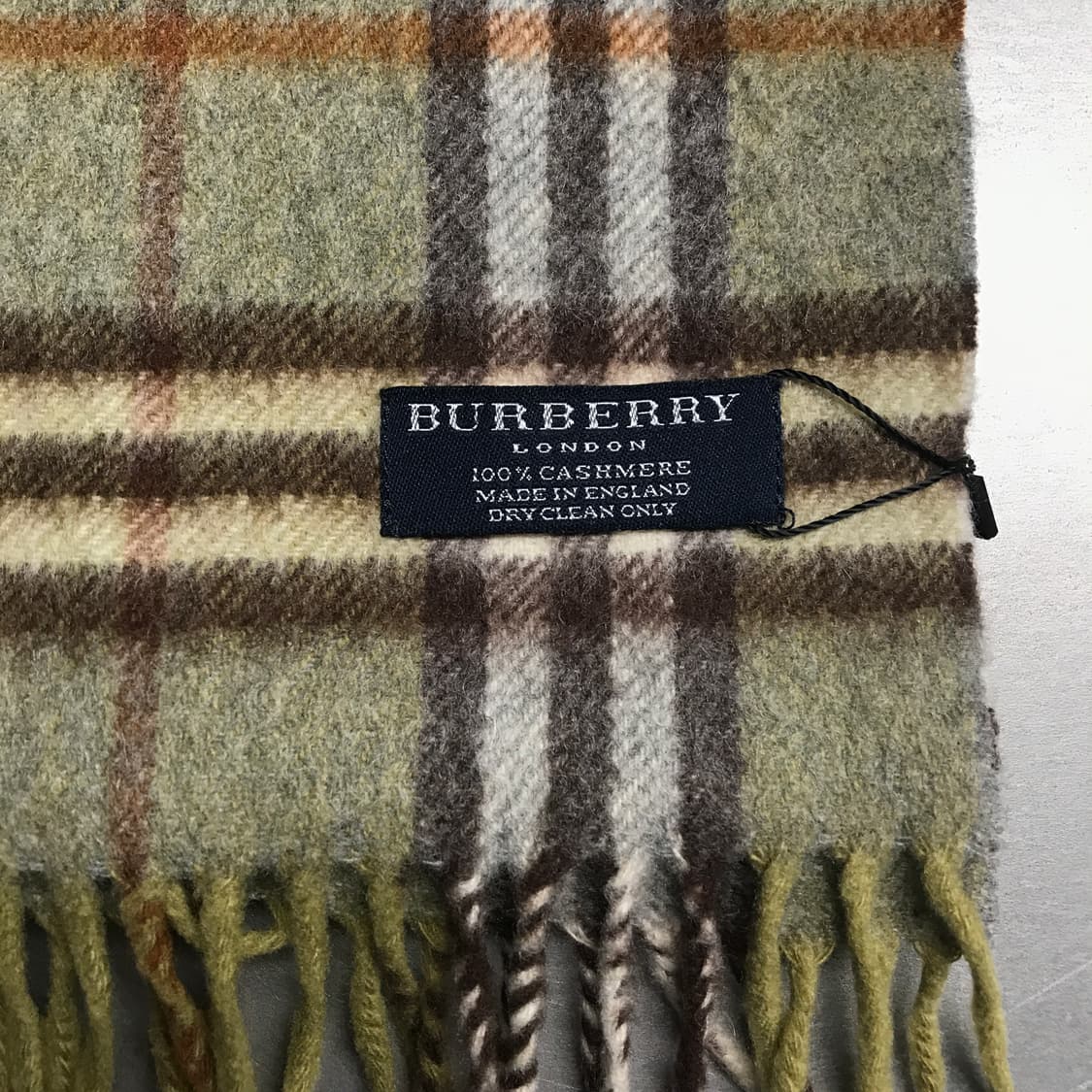 버버리 정품 캐시미어 머플러 그린 상품이미지4