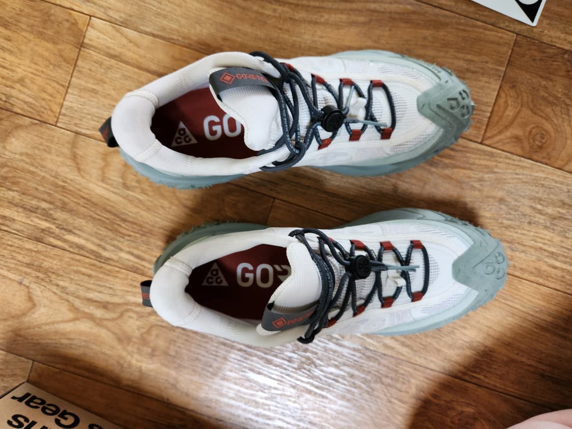 나이키ACG 마운틴 플라이 로우2 GORE TEX  270m판매 합니다. 상품이미지7