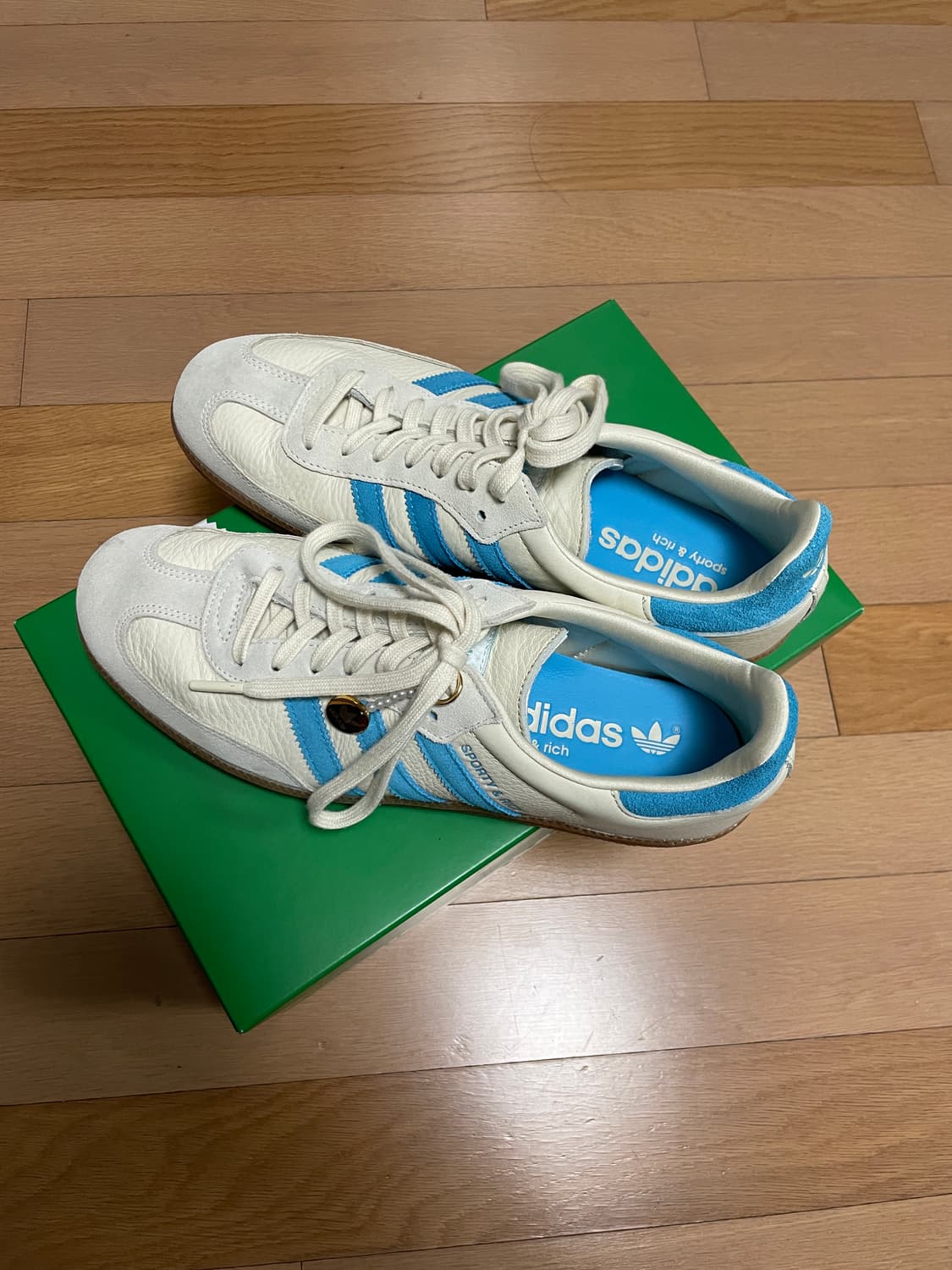 아디다스 x 스포티앤리치 삼바 크림 블루 상품이미지1