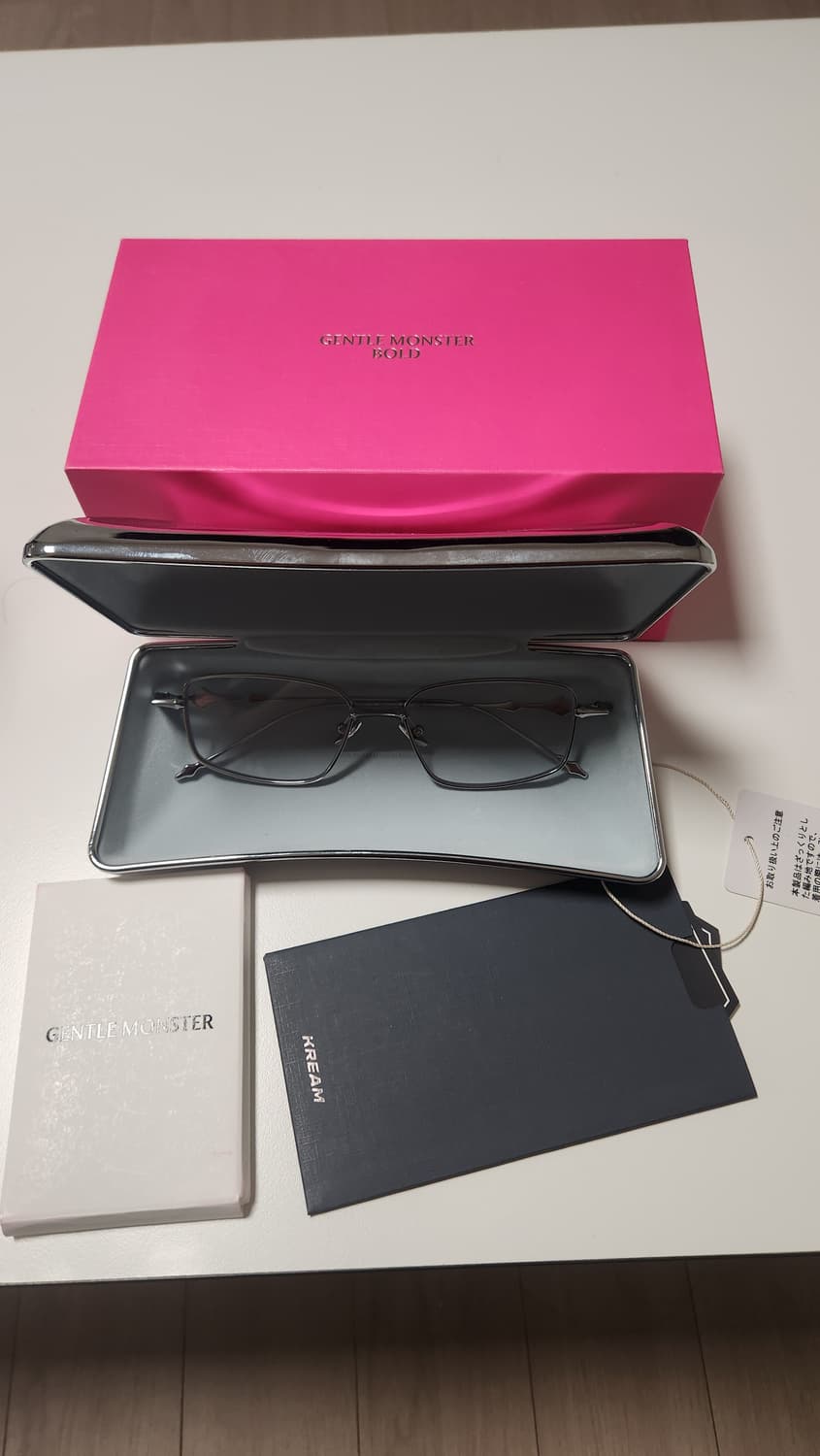 젠틀몬스터 ATOMIC-02 (아토믹02)판매합니다. 상품이미지4